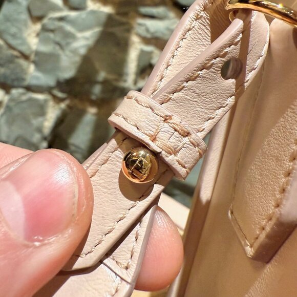 Fendi 2021 Runway Pink Vertical Box Logo Crossbody Bag - Picture 5 of 12